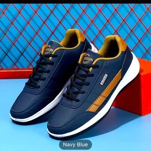 Men’s Lightweight Comfortable Shoes WATERPROOF Size 11 (45) Navy Blue NWT